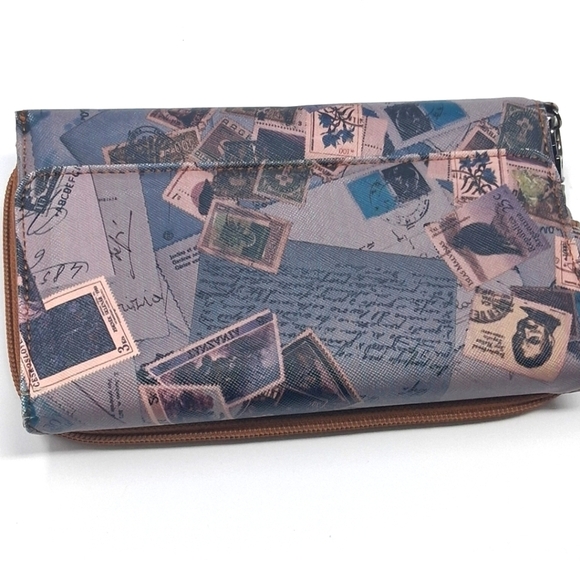 Vintage-Inspired Stamp Print Clutch       Size 7.5"×4" - Picture 1 of 12